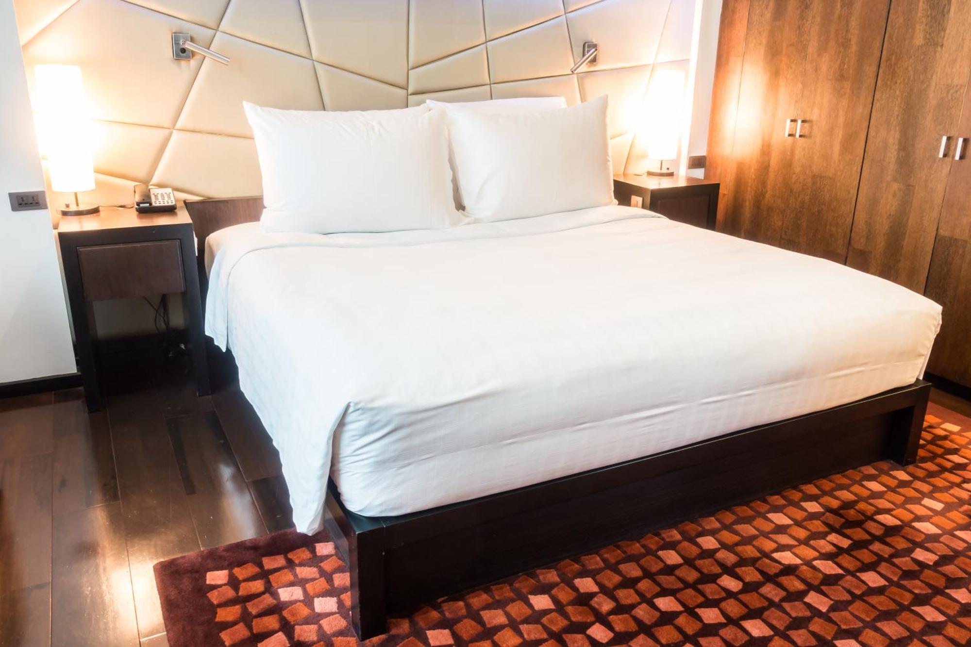 Hotel Tela Plaza Near Igi Airport 4*